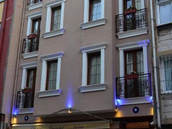 BLUE ISTANBUL HOTEL 3*