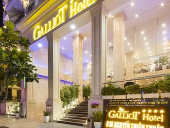 GALLIOT HOTEL 3*