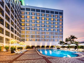 BANGKOK PALACE HOTEL 3*